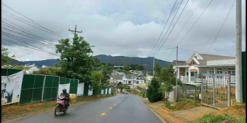 Bán lô đất tại xuân trường TP Đà Lạt Ngon, bổ ,rẻ. Sổ sách rõ ràng sang tên nhan