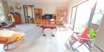 BÁN NHÀ ĐẸP MẶT TIỀN ĐỀN PHẠM HÙNG VÀO VÀI TRĂM MÉT TỚI Góc 2 mặt tiền.