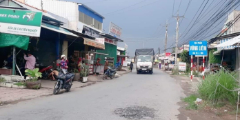 Ngay trung tâm.HỰU THÀNH - TRÀ ÔN  Bán gấp căn nhà cấp 4