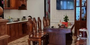 Cho thuê nhà nguyên căn mặt tiền đường Phan Đình Phùng. P2. Q. PN