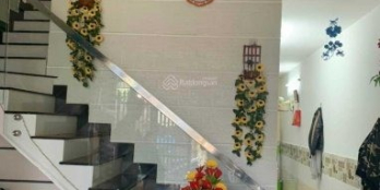 Chính chủ gửi bán căn nhà giá rẻ 134,3m2, SHR xã trung chánh hóc môn