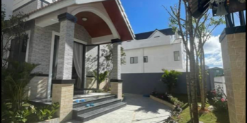 Bán căn biệt thự mới xây nằm trong khu biệt thự đang phát triển