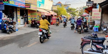 Thân nhờ 50.000 ACE BĐS Chạy Phụ giá 6ty5 hh 2% nha, kiếm tiền xài Tết ACE ơi.