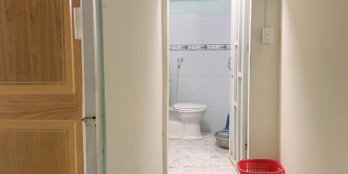 Căn nhà gác lửng, đất ở đô thị giá rẻ ngay ngã 3 Thái Học vào nhà 1 sẹc 50m kp4