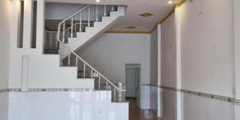 Cần bán gấp nhà đẹp nhìn là thích  Chi tiết:  -Diện tích: 90m²( full thổ cư)