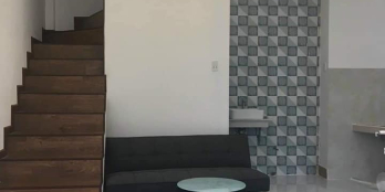 Dt: 32m2,dt sàn 64m2. Nhà hoàn công. Cọc là dọn tới ở Tết luôn.