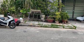 Bán đất.  Đường bà triệu khu dân cư phường 3,  Ngang cổng trường tổ ông vàng