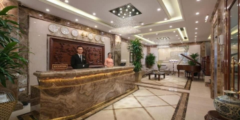 Bán gấp khách sạn 4 sao, Hoàn Kiếm DT 323m2 x 12T, Mt 8m, doanh thu 60 tỷ/năm