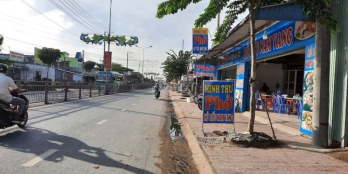 chính chủ kẹt tiền bán nhà gần ubnd xã tân quý tây khu vực ko bị ngập nước-67m2