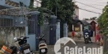 nhà bán Khuôn đất vuông vức đẹp, chỉ tầm hơn 100m ra đường lớn-xã tân xuân-HM