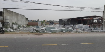 Hiện em đang cần bán gấp 3 lô đất tại mặt đường QL10