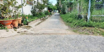 Bán gấp nền Gần Phở Long Hồ,  Hướng Đông Nam,