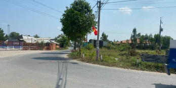 Giá đâu tư . Bán nhà gat lưng như hình. mới 100%