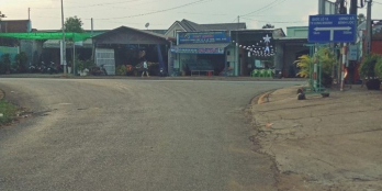 E còn một nền duy nhất cho anh chị nào muốn sở hữu tại khu vực có cơ sở