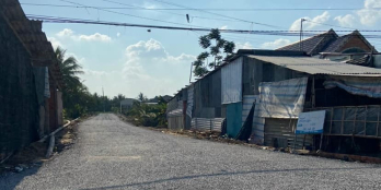 Nền mặt tiền lộ nhựa 5 tấn xã Chánh An