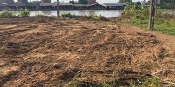 NỀN ĐẸP CẦN BÁN    Ngang 9m- dài 25,28n