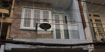 Bán gấp nhà hẻm xe hơi quay đầu đường 3 tháng 2, Q.10, diện tích 4.6x14.6m. Giá