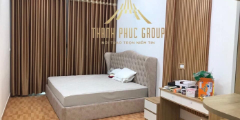 Cần bán căn nhà 3 tầng mặt đường Nguyễn Công Trứ