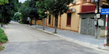 Gia đình cần bán lô đất  đầu ve 2 mặt tiền vị trí đẹp có thể vừa làm nhà ở hoặc