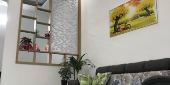  Nhà đẹp giá rẻ Quảng Phú  Công năng sử dụng:  sân trước p khách đẹp