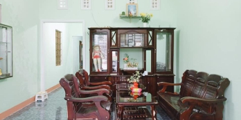 Bán nhà hộ khẩu thành phố, dân cư đông đúc , nhà kiên cố chắc chắn ở nhiều người