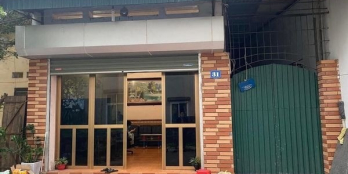 Cần bán căn nhà cách ngoài đường Việt Bắc 100m