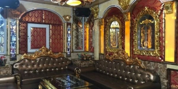 Bán nhà 9 tầng kinh doanh karaoke ngay gần đường tròn t/p