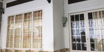 BÁN NHÀ CẤP 4 KHU PHỐ HOA LAN PHƯỜNG 8.TPVL 1ty700tr