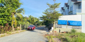 Mặt tiền đường Đinh Tiên Hoàng gần chợ Vượt Lũ Giá: 2tỉ 350tr