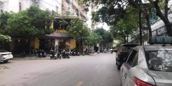 Cực hiếm - bán nhà mặt phố Thiên Hiền - DT 135m2 - 4 tầng - MT 11m - 18,5 tỷ