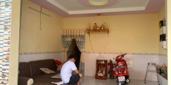 Nhà đẹp dọn vào ở ngay có sẳn hàng rào , khu dân vư an ninh...