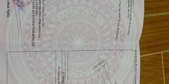 cần bán 1000m  sổ riêng 12m mặt tiền đường xe hơi