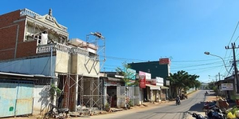 Bán nha mặt tiền ymoan. Ngay ngã tư 434 ymoan