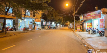 BÁN NHÀ 2 TẦNG MẶT TIỀN KINH DOANH ĐƯỜNG AMA KHÊ - BUÔN MA THUỘT