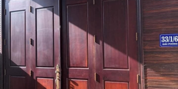 chủ nhà nhờ bán gấp căn nhà rộng rãi , thoáng mát.