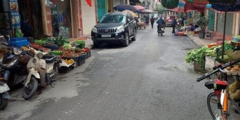 Bán nhà mái bằng khu Cẩm Đông gần chợ cũ. Ngõ 4m 2 ô tô tránh nhau