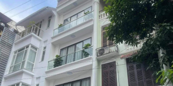 Siêu Hiếm! Chính chủ bán gấp nhà Nguyễn Chí Thanh, Đống Đa, Dt 81m2 x 4T, Mt 4.5