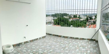 Nhà 3 tầng dốc Ngân Hàng, cách đg quốc lộ 18 chưa đến 100m