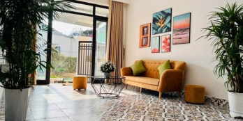 Bán nhà c4 đẹp tại làng công an Hà Khánh. Sổ đỏ chính chủ. Để lại nội thất!