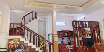 Bán nhà gần chợ Đầm, Vạn Thắng. Để lại toàn bộ nội thất