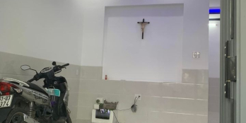 Cần ra nhanh nhà cấp 4 mới xây hẻm Đổng Dậu- Lh: 0985540728