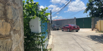 Bán nhà nát 96m2 hẻm xe hơi quay đầu giá rẻ trung tâm Phan Rang