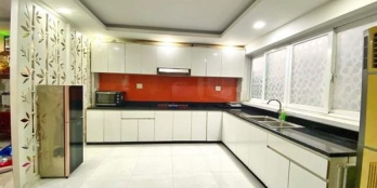 Hẻm Xe Hơi Đường 3 Tháng 2 ,Phường 14 ,Quận 10