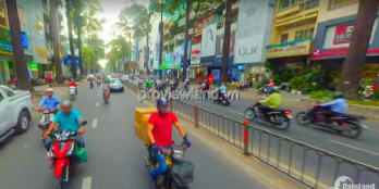 Bán nhà ngay mặt tiền đường 3/2, Q10, 98,9m2 đất sổ hồng, tiện kinh doanh