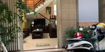 Nhà đẹp hẻm Nguyễn Đình Chính, P15, Phú Nhuận. DT: 5m x 17m, 2 lầu. Giá : 7.9 tỷ