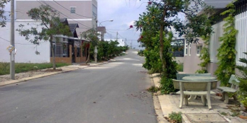 CẦN BÁN 162m2 đất . mặt tiền 15,36m. có sổ