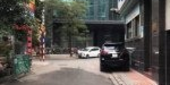 Mặt phố Giảng Võ, Ba Đình, 496m2, giá: 182 tỷ, MT: 12m