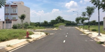 Đất chính chủ lô GÓC 2 mặt tiền giá 700 triệu,