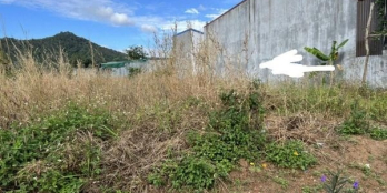 CẦN BÁN LÔ ĐẤT THÀNH NHẤT MẶT TIỀN ĐƯỜNG NHỰA