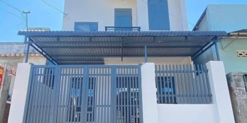 BÁN NHÀ 2 MÊ MẶT TIỀN YNUÊ NGAY CHỢ